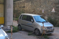 foto-posto-auto-pecenco